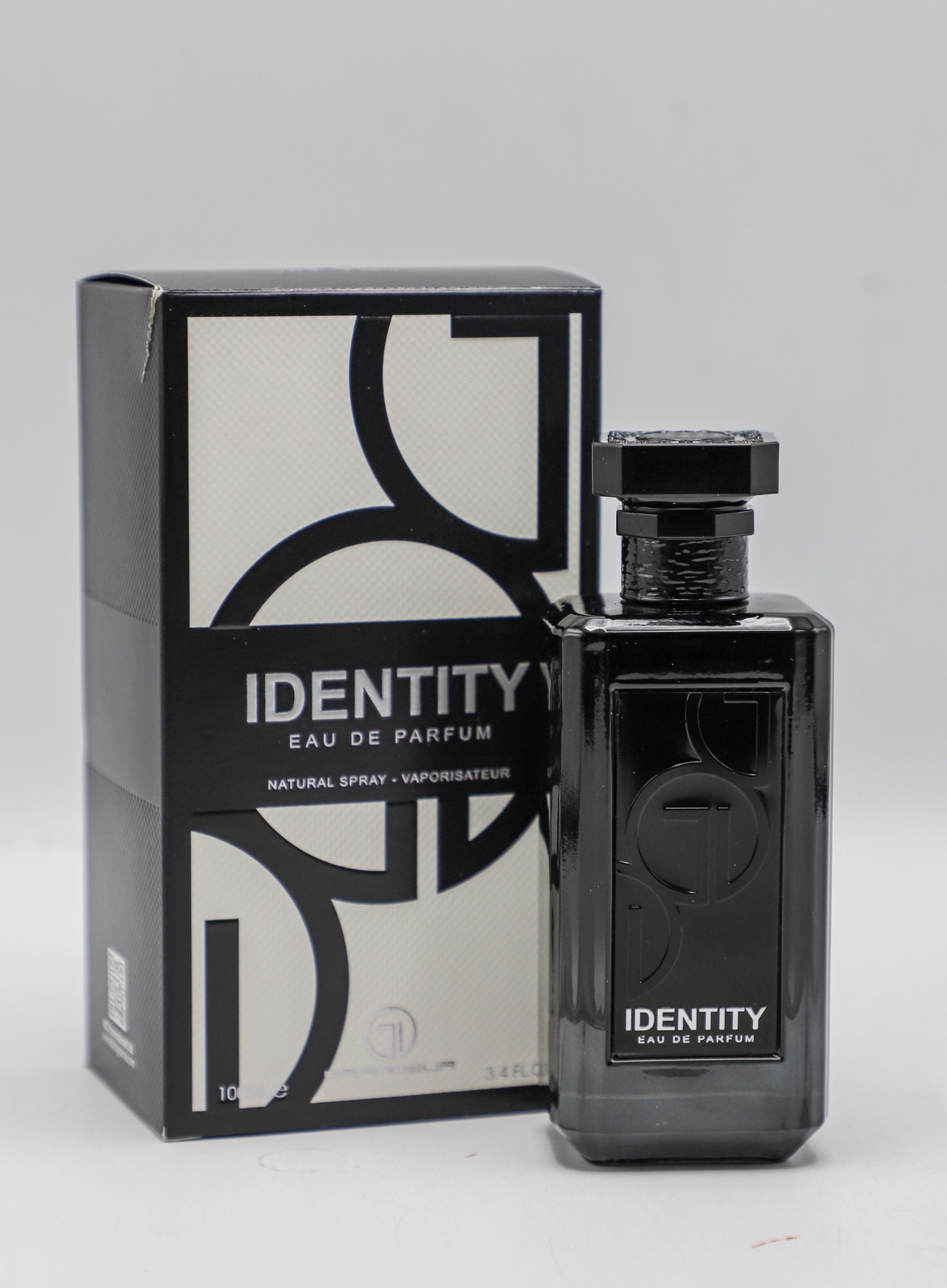 ABC5884 عطر اماراتي IDENTITY تعبئة 100 مل P5228 - الصورة 1