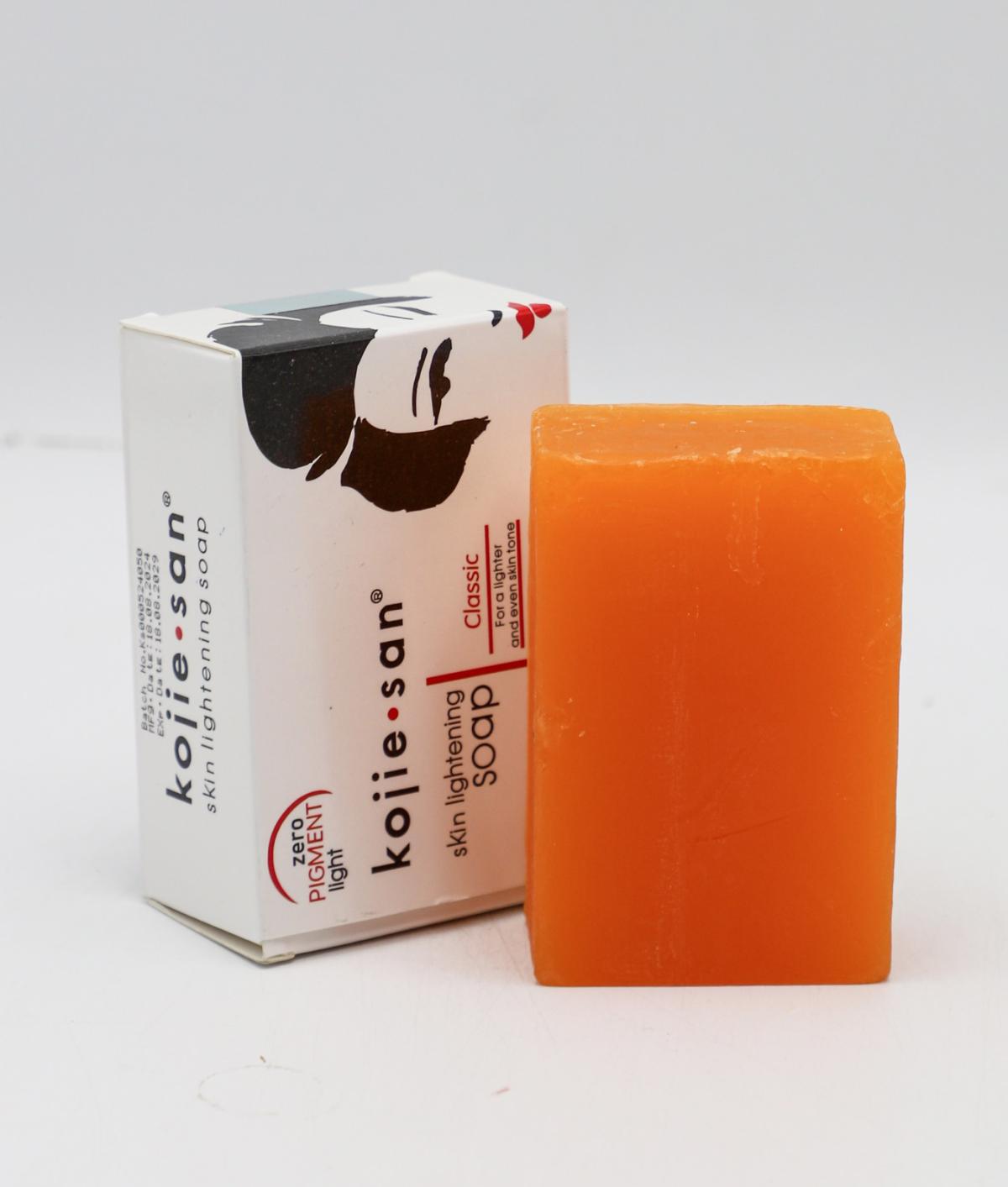 DU566 صابونه للوجه KOJIE SAN اضاءة البشرة 135 غرام - الصورة 1