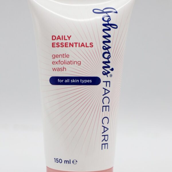 غسول وجهJOHNSONجونسون مل 150  لون GENTLE EXFOLIATING WASH