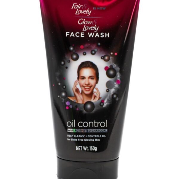 غسول للوجه FAIR LOVELY فير اند لفلي 150 مل  OIL CONTROL اسود