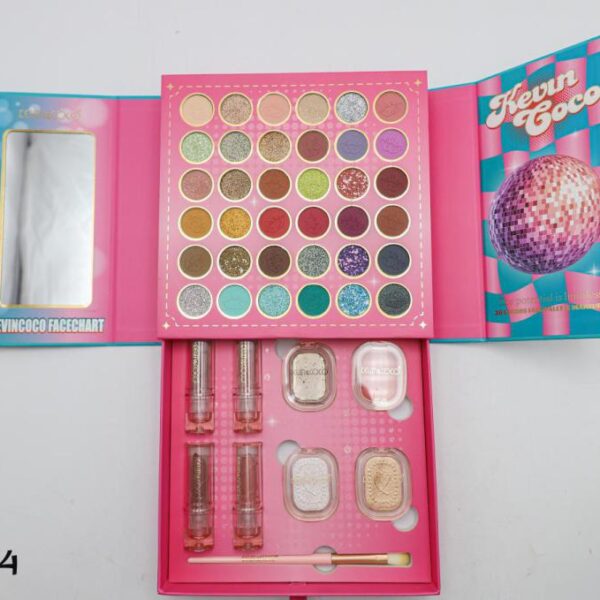 دفتر مكياج    KEUIN & COCO    كيون اند كوكو       KC244881   رقم كرتونة   14-4