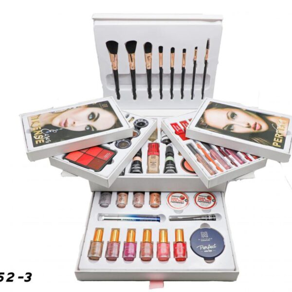 شنطة مكياج    MISS YOUNG         GM22146   رقم كرتونة   52-3