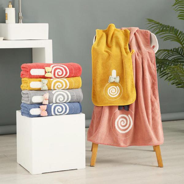 "شمعة معطرة برائحة اللافندر - تصميم أنيق وزينة لؤلؤية"5-12